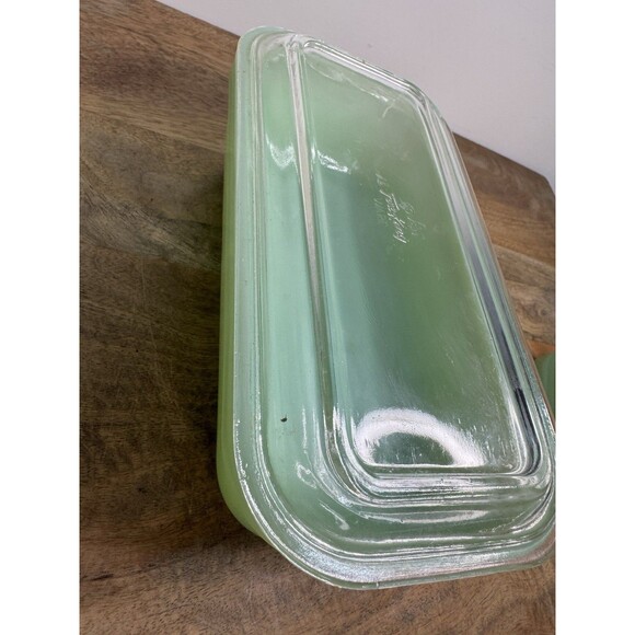 3-Piece Set of Fire King Oven Ware Jadeite Refrigerator Dishes - Picture 9 of 13